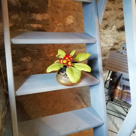 Micro-cottage In Pietra La Ratatouille Bed & Breakfast