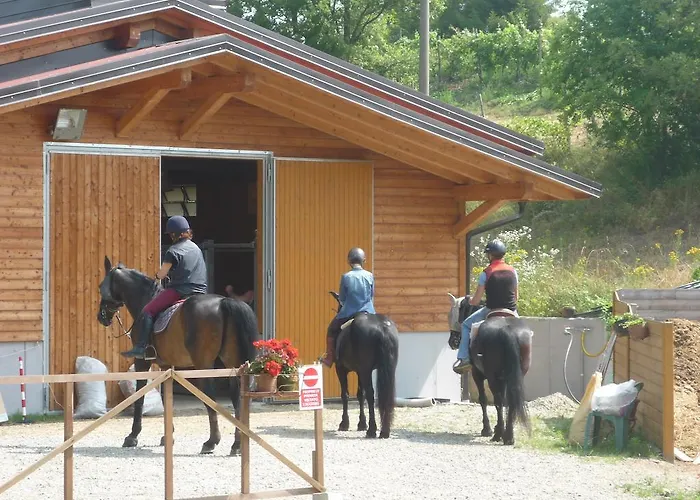 Alojamento de Acomodação e Pequeno-almoço Micro-cottage In Pietra La Ratatouille 3*