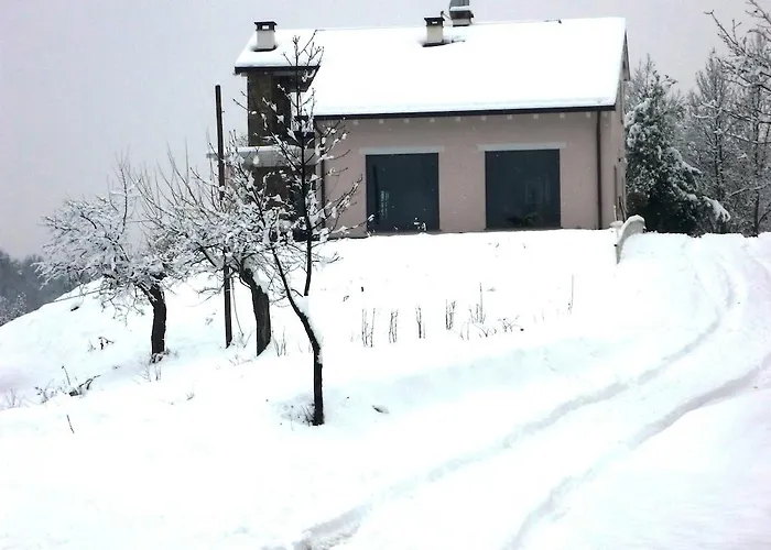 Micro-cottage In Pietra La Ratatouille Alojamento de Acomodação e Pequeno-almoço 3*